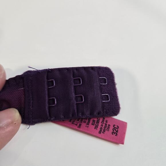 Betsey Johnson Intimates Eyelet Lace Demi-cup Bra Ultra Violet Size 32C - Picture 9 of 9